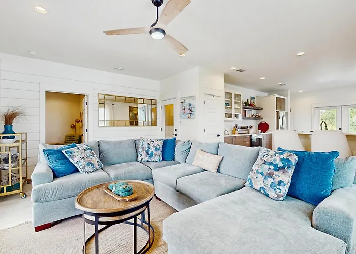 Cactus Cove Hangout Gulf Shores